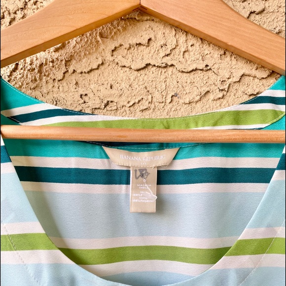 Banana Republic | Sleeveless Stripped Dress - Picture 4 of 5